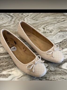 Seychelles Women's Quilted Cream Flats